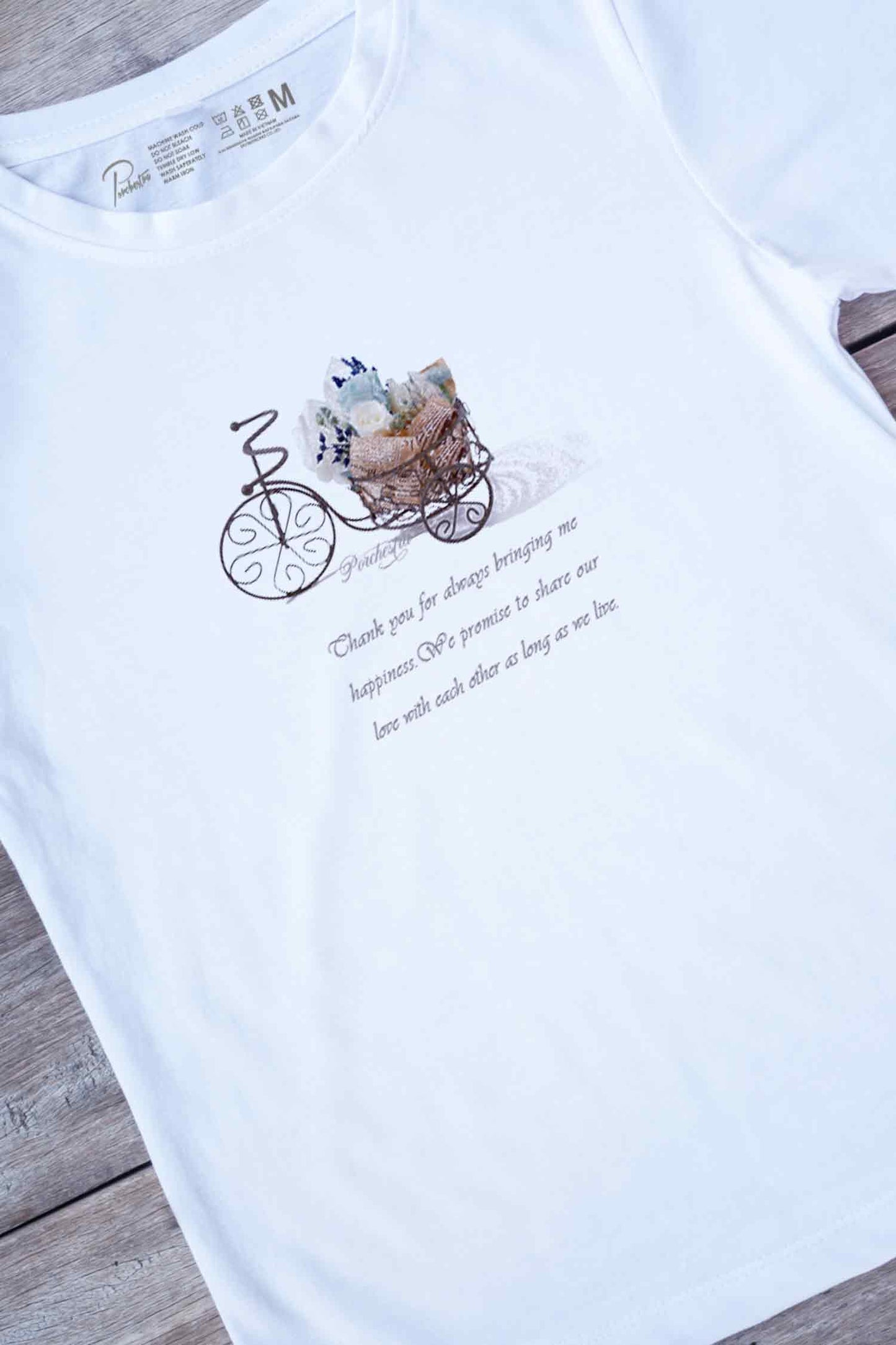 【PORCHESTRA】レトロ可愛い一枚!/アンティーク三輪車プリザーブドフラワーメッセージTシャツ - Antique Tricycle Preserved Flower Message Tee /cotton 100%/size:XS-XXL