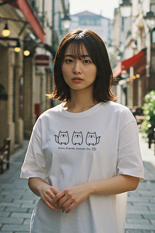 【ffff】可愛い♪3匹の猫たちが並ぶ！/ラインアートのモノクロTシャツ -Three Cats Tee/cotton 100%/size:S-XXL